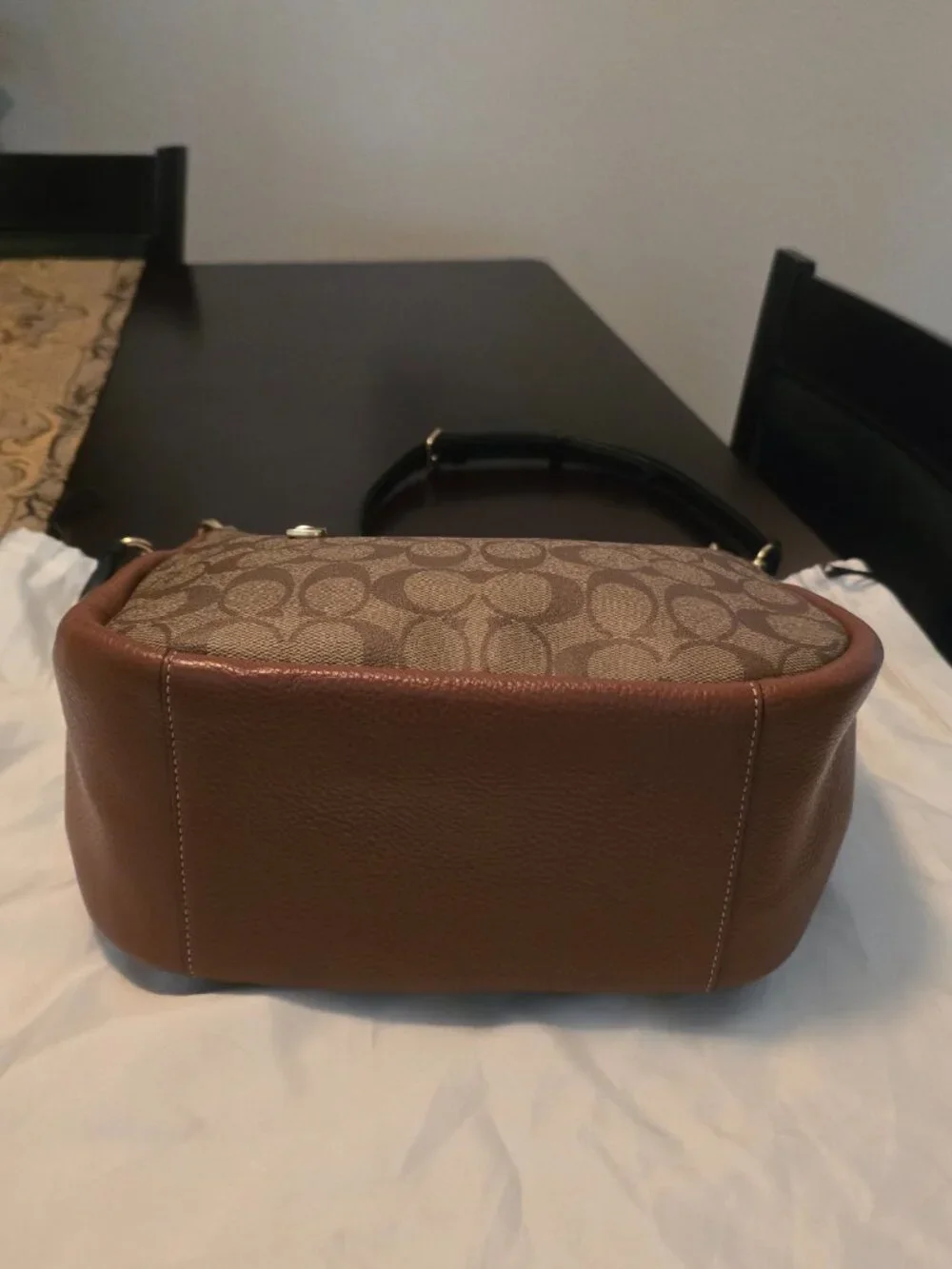 Coach leather signature shoulder bag